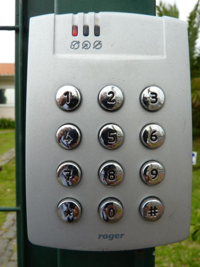 Azores Garden House - Private Suites & Apartments - Automatic Self Check-In ปอนตาเดลกาดา ภายนอก รูปภาพ
