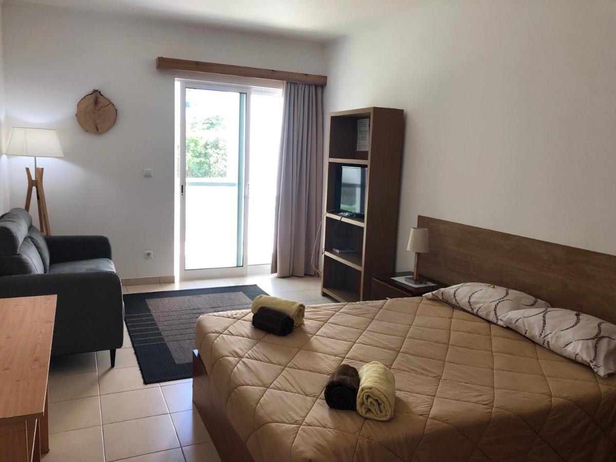 Azores Garden House - Private Suites & Apartments - Automatic Self Check-In ปอนตาเดลกาดา ภายนอก รูปภาพ