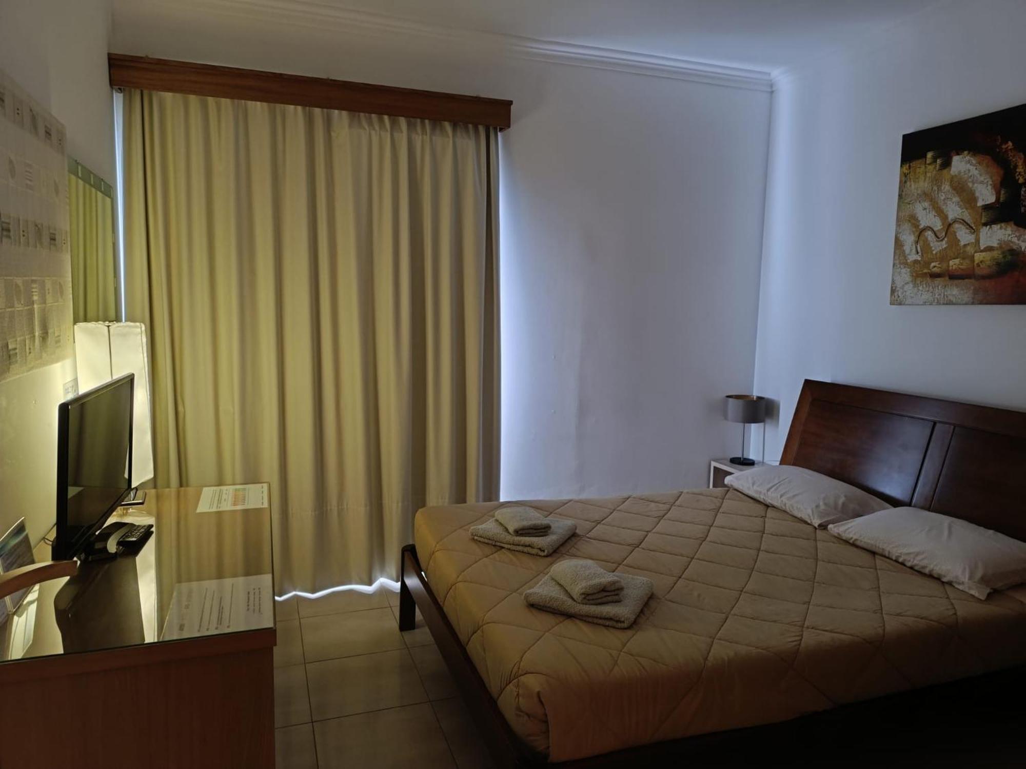 Azores Garden House - Private Suites & Apartments - Automatic Self Check-In ปอนตาเดลกาดา ภายนอก รูปภาพ