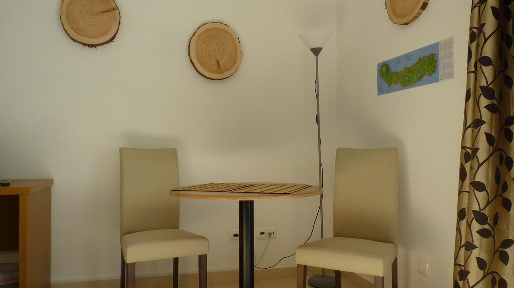 Azores Garden House - Private Suites & Apartments - Automatic Self Check-In ปอนตาเดลกาดา ภายนอก รูปภาพ