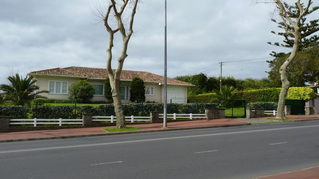 Azores Garden House - Private Suites & Apartments - Automatic Self Check-In ปอนตาเดลกาดา ภายนอก รูปภาพ
